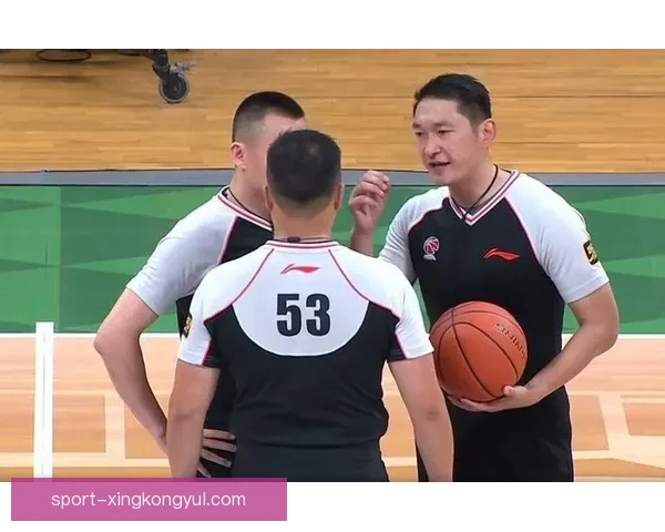 世预赛离谱判罚中国男篮5打8 世预赛离谱判罚中国男篮5打8